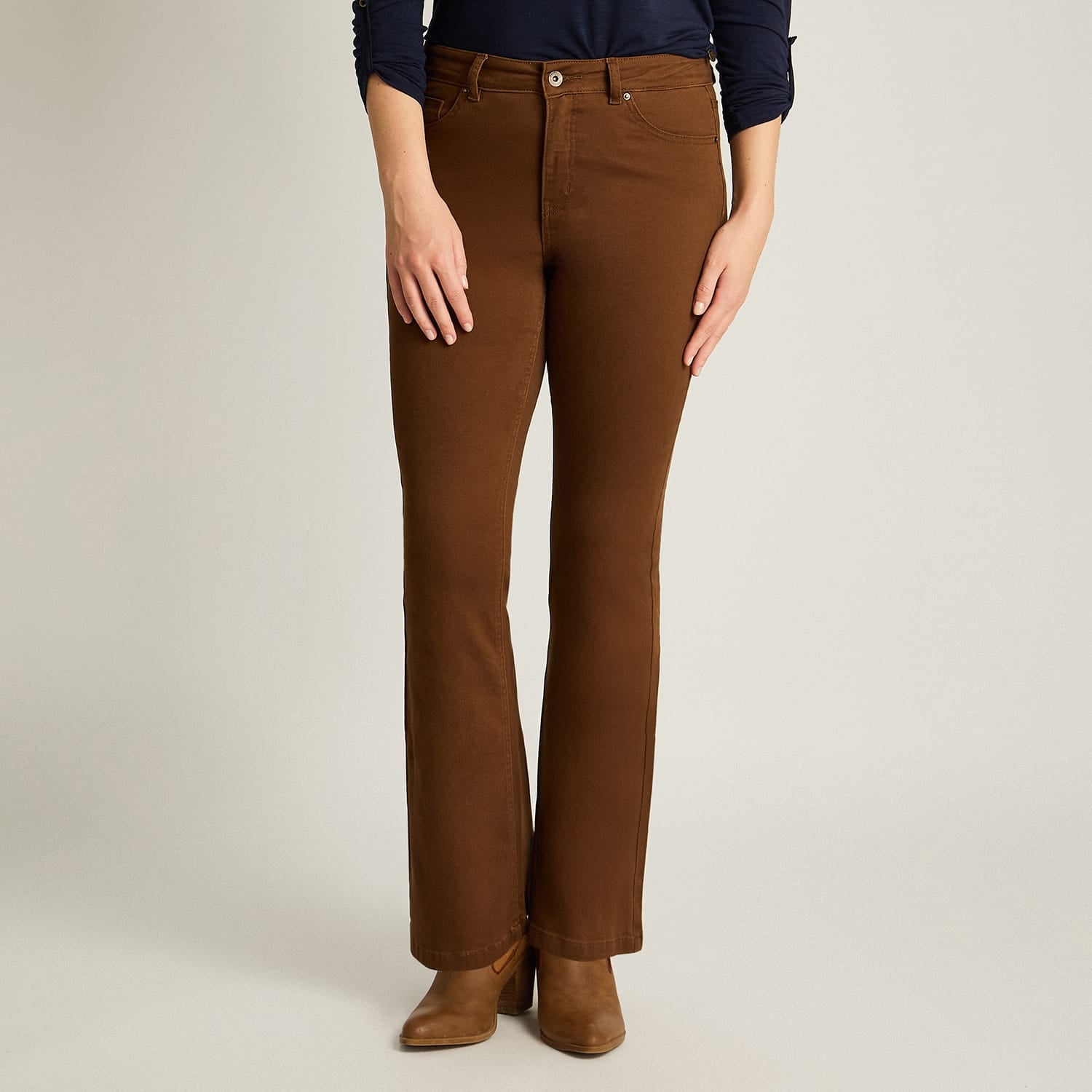 Jeans Camel Elasticidad Media Sin Forro Calce Normal Tela Denim